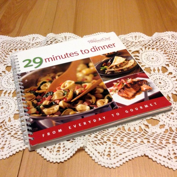 Pampered Chef Other - Pampered Chef 29 Minutes to dinner
